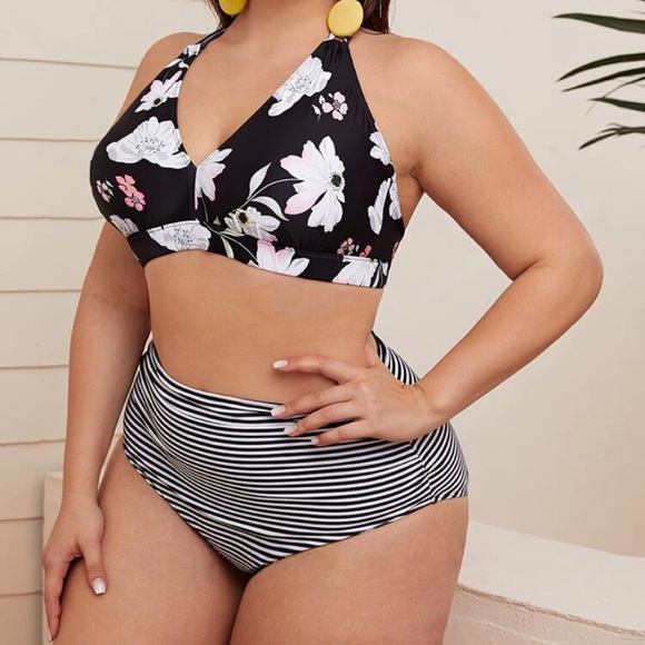 SOLD - Picture 2 of 5